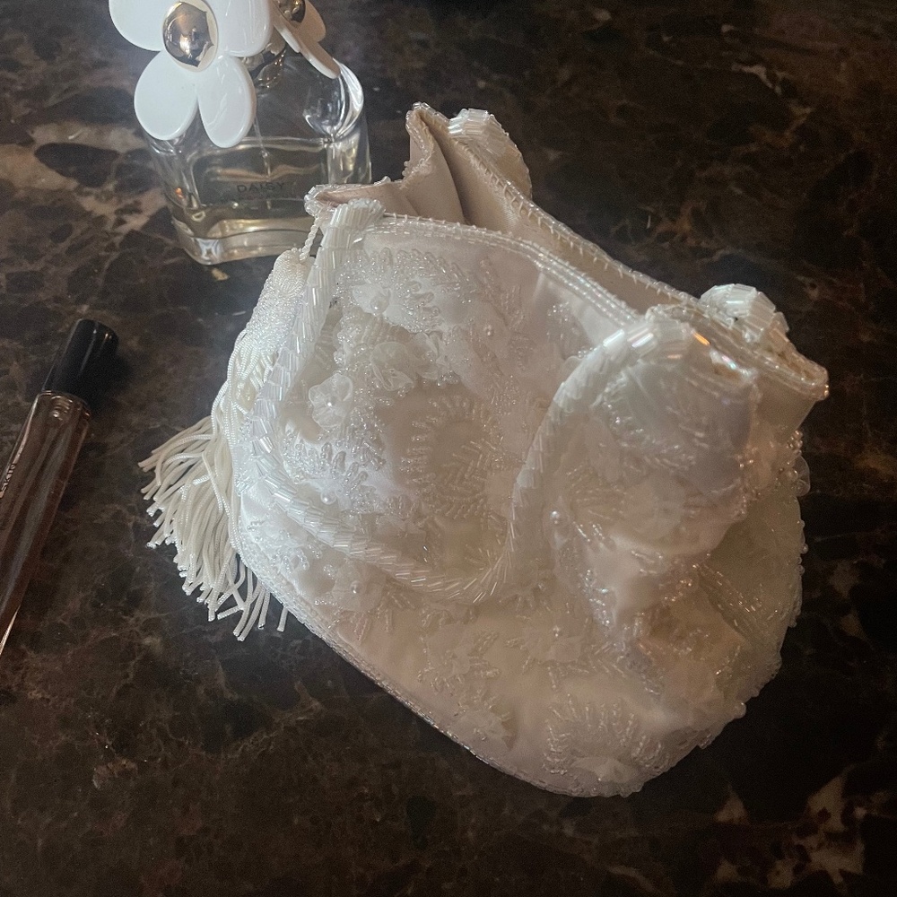 Vintage white beaded purse
